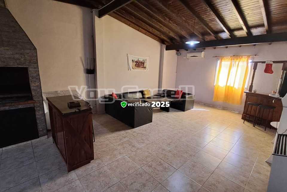 Alquilo Departamento Duplex Alejandro en Villa Gesell zona Centro a 1400 Mts de la Playa