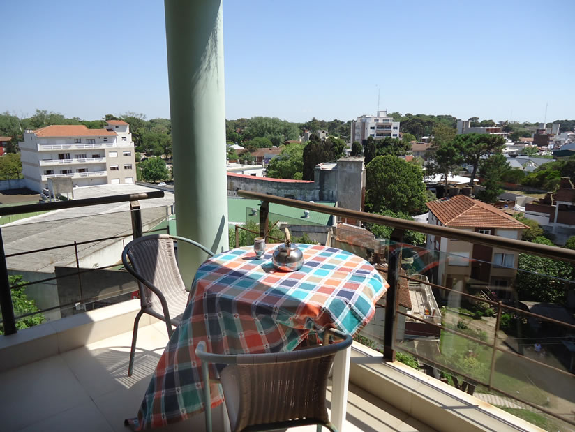 Edif. Galli 6A: Departamento en Villa Gesell zona Centro Comercial