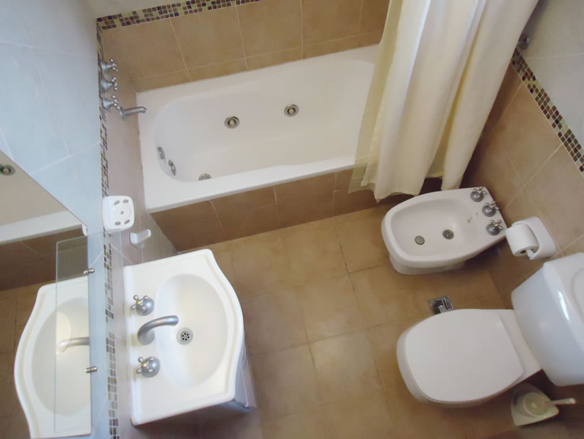 Alquilo Departamento Edif. Galli 6A en Villa Gesell zona Centro Comercial a 290 Mts de la Playa