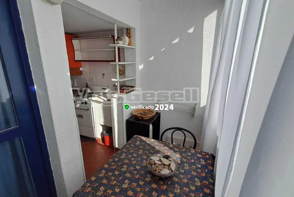 Alquilo Departamento Edif Playa 10 en Villa Gesell zona Barrio Norte a 10 Mts de la Playa