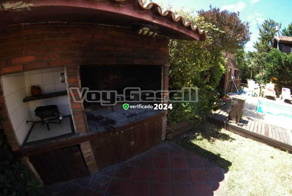 Alquilo Departamento Edif Playa 10 en Villa Gesell zona Barrio Norte a 10 Mts de la Playa