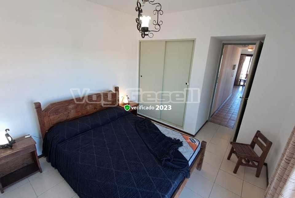 Alquilo Departamento Edificio Amadeus 3A en Villa Gesell zona Sur a 250 Mts de la Playa