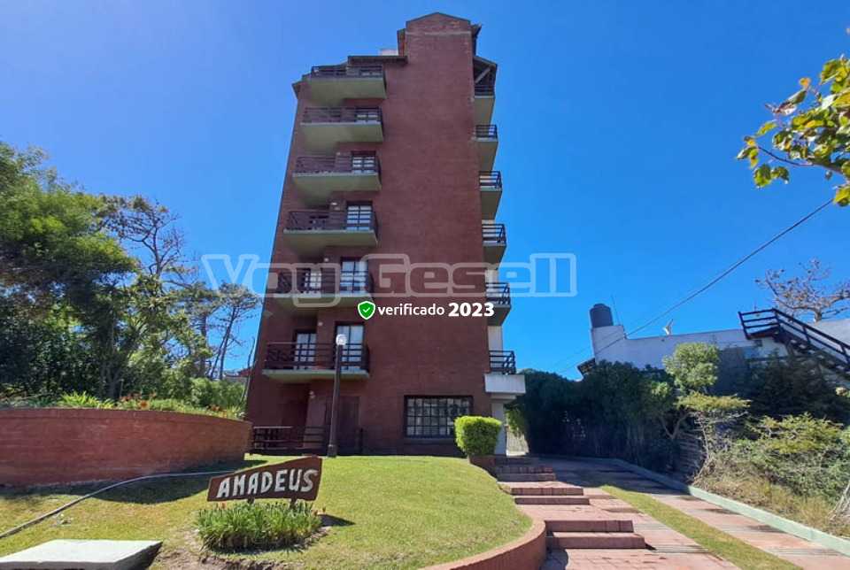 Alquilo Departamento Edificio Amadeus 3A en Villa Gesell zona Sur a 250 Mts de la Playa