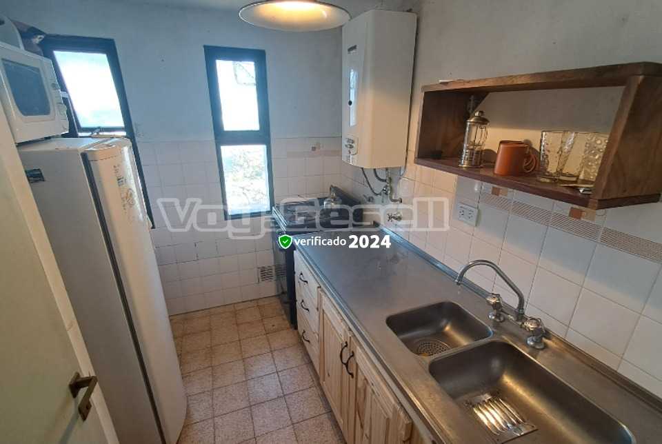 Alquilo Departamento Edificio Amadeus 6B en Villa Gesell zona Sur a 250 Mts de la Playa 