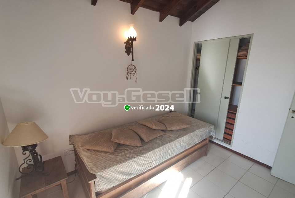 Alquilo Departamento Edificio Amadeus 6B en Villa Gesell zona Sur a 250 Mts de la Playa