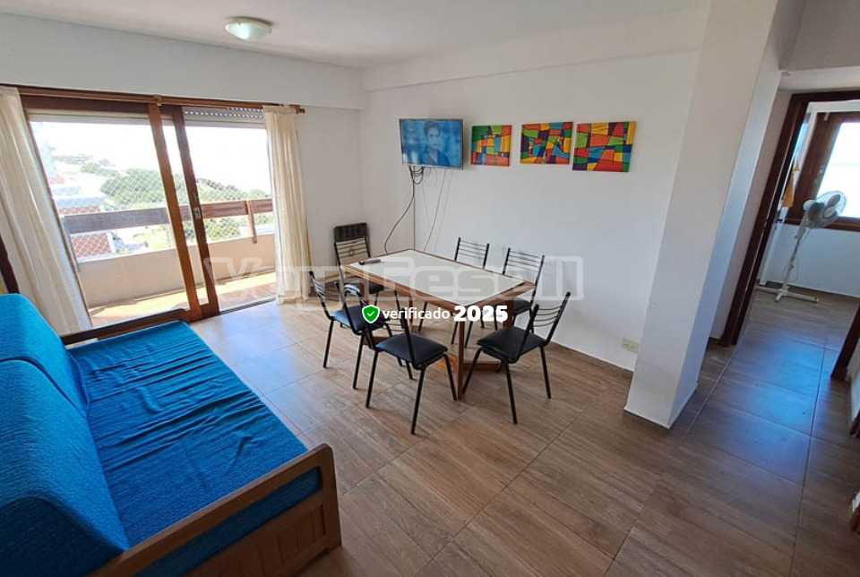 Alquilo Departamento Edificio Coronado en Villa Gesell zona Barrio Norte a 10 Mts de la Playa 