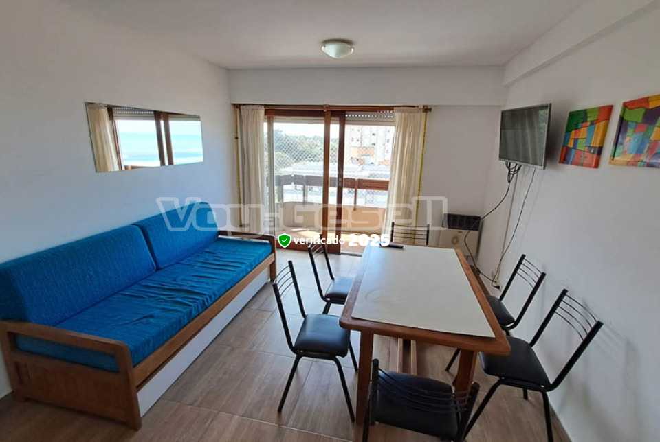 Alquilo Departamento Edificio Coronado en Villa Gesell zona Barrio Norte a 10 Mts de la Playa 
