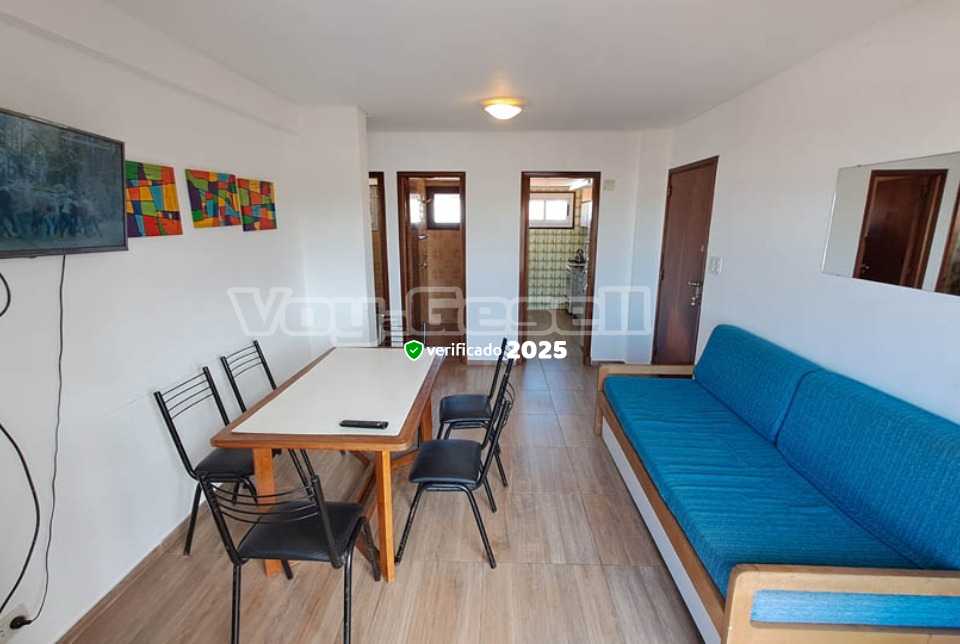Alquilo Departamento Edificio Coronado en Villa Gesell zona Barrio Norte a 10 Mts de la Playa