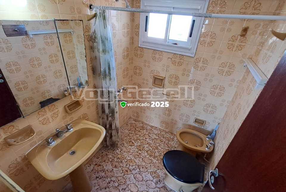 Alquilo Departamento Edificio Coronado en Villa Gesell zona Barrio Norte a 10 Mts de la Playa