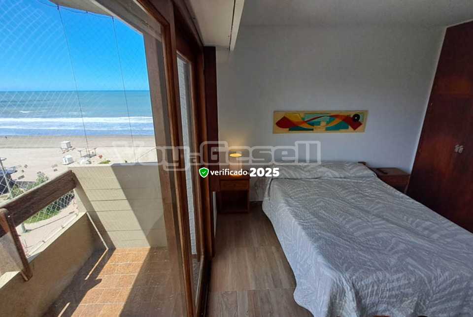 Alquilo Departamento Edificio Coronado en Villa Gesell zona Barrio Norte a 10 Mts de la Playa