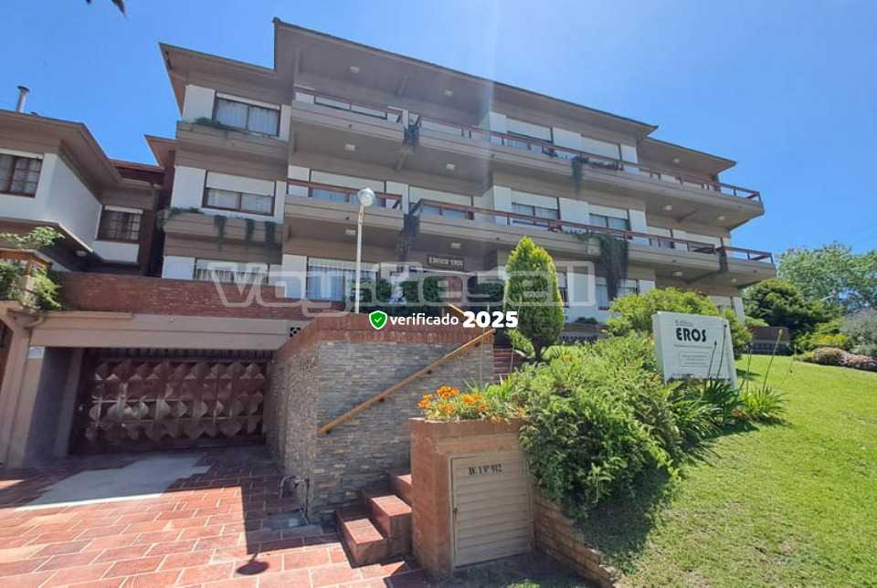 Alquilo Departamento Eros en Villa Gesell zona Centro Comercial a 100 Mts de la Playa 