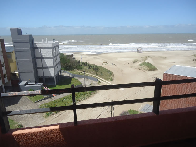 Alquilo Departamento Edificio Las Gaviotas en Villa Gesell zona Sur a 50 Mts de la Playa 