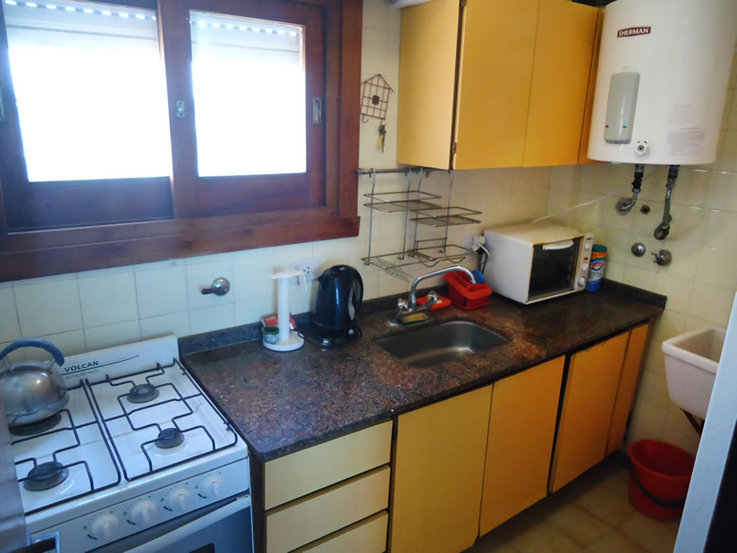 Alquilo Departamento Edificio Las Gaviotas en Villa Gesell zona Sur a 50 Mts de la Playa