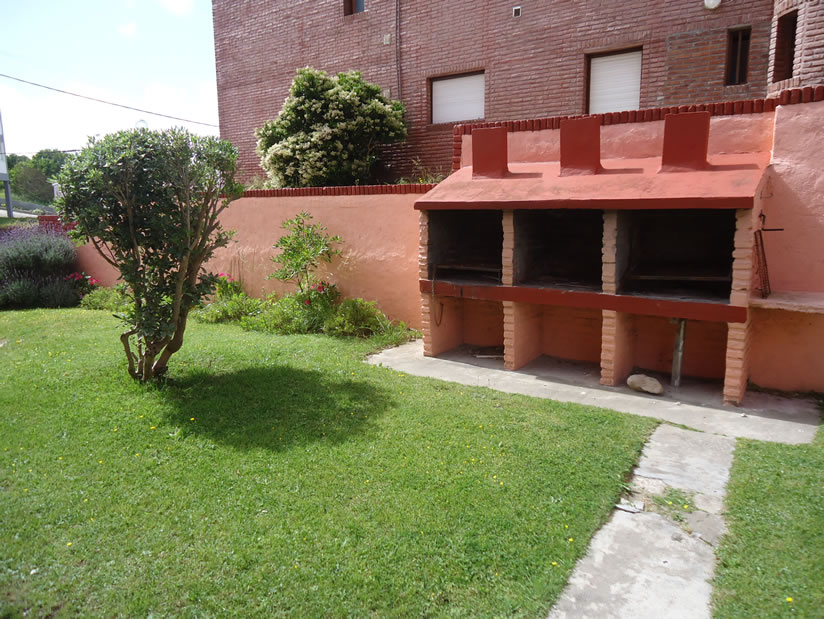 Alquilo Departamento Edificio Las Gaviotas en Villa Gesell zona Sur a 50 Mts de la Playa