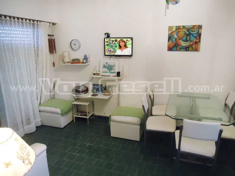 Alquilo Departamento Edificio Las Gaviotas en Villa Gesell zona Sur a 50 Mts de la Playa 