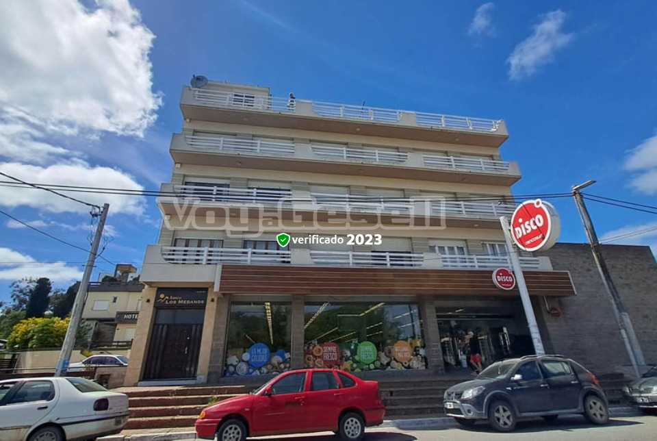 Alquilo Departamento Edificio Los Medanos en Villa Gesell zona Centro a 450 Mts de la Playa 