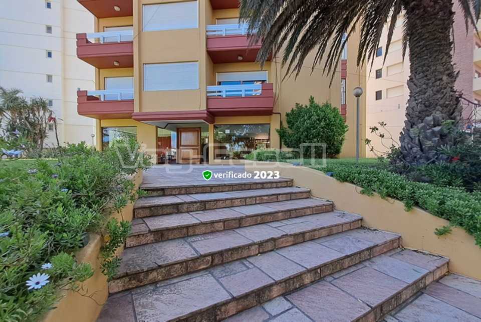 Alquilo Departamento Edificio Romeo IV en Villa Gesell zona Barrio Norte a 260 mts de la Playa 