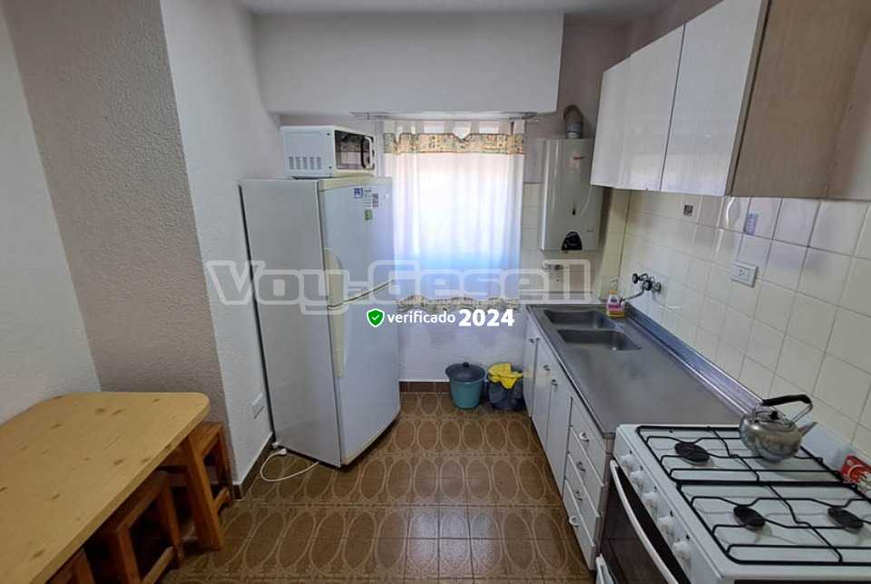 Alquilo Departamento Edificio Triton depto 12 en Villa Gesell zona Sur a 130 Mts de la Playa 