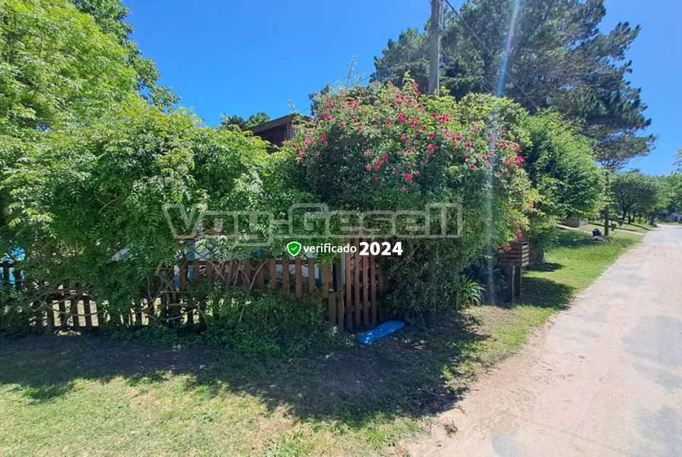 Alquilo Casa El Alero en Villa Gesell zona Centro a 550 Mts de la Playa 