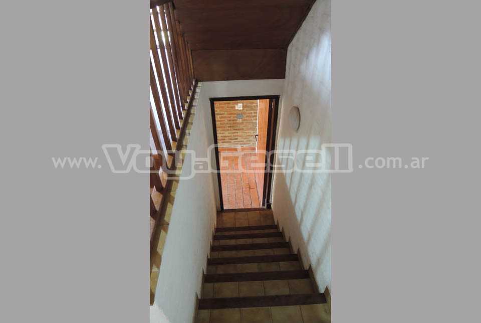 Alquilo Casa El Aljibe en Villa Gesell zona Barrio Norte a 700 mts de la Playa