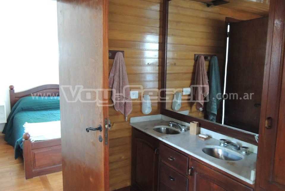 Alquilo Casa El Aljibe en Villa Gesell zona Barrio Norte a 700 mts de la Playa