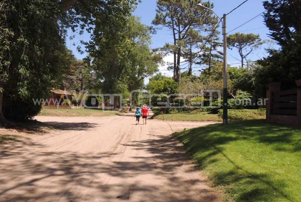 Alquilo Casa El Aljibe en Villa Gesell zona Barrio Norte a 700 mts de la Playa