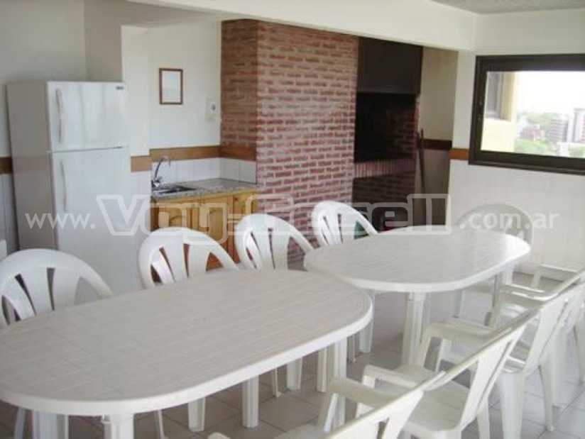 Alquilo Departamento El Chalten 3B en Villa Gesell zona Centro Comercial a 100 Mts de la Playa