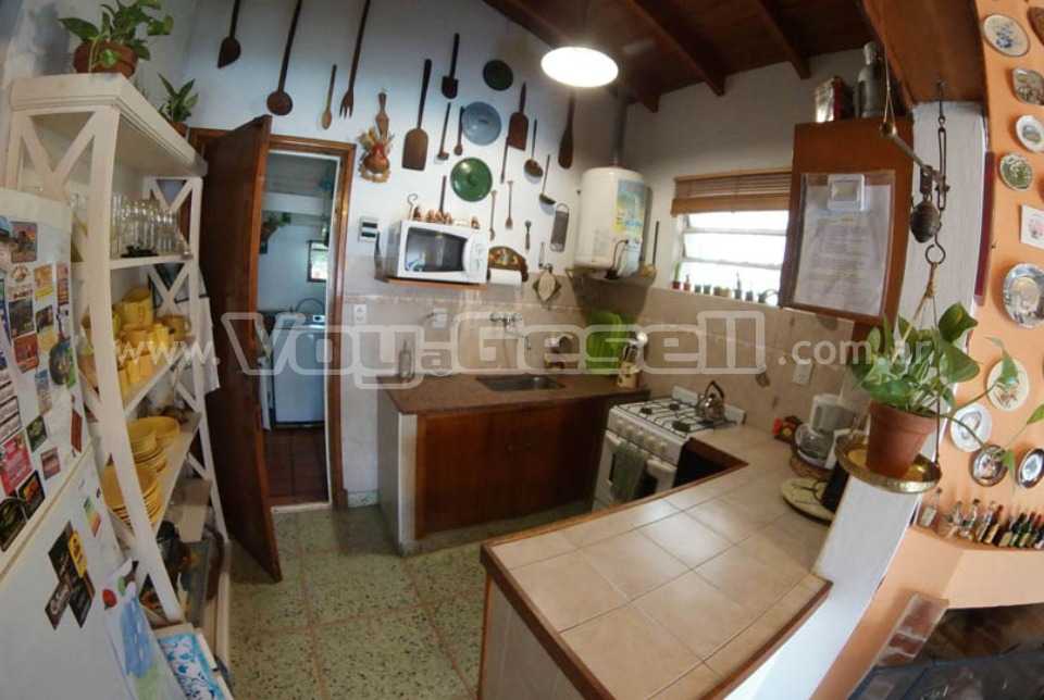 Alquilo Chalet El Chino en Villa Gesell zona Centro a 450 Mts de la Playa 