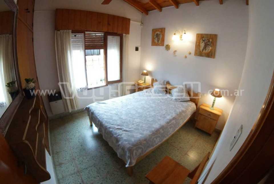 Alquilo Chalet El Chino en Villa Gesell zona Centro a 450 Mts de la Playa 