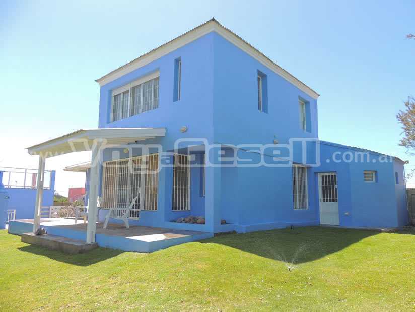 Alquilo Casa El Descanso Norte en Villa Gesell zona Barrio Norte a 20 mts de la Playa