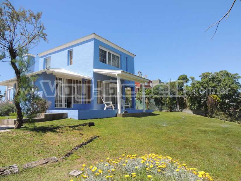 Alquilo Casa El Descanso Norte en Villa Gesell zona Barrio Norte a 20 mts de la Playa