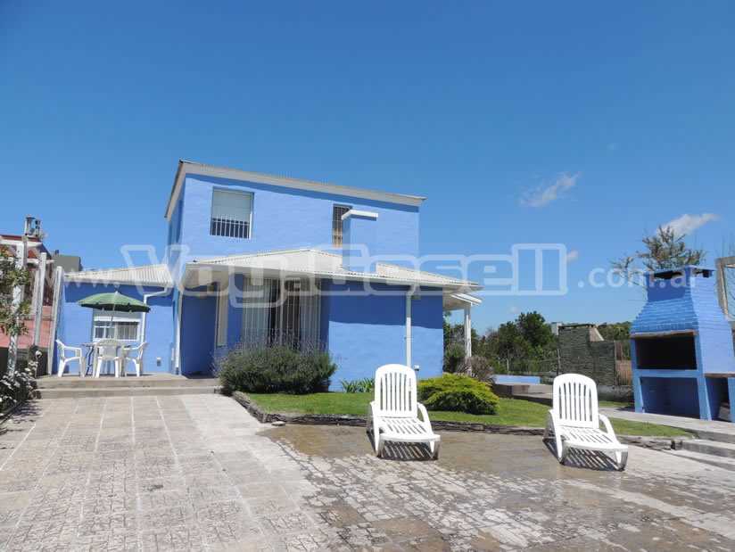 Alquilo Casa El Descanso Norte en Villa Gesell zona Barrio Norte a 20 mts de la Playa 