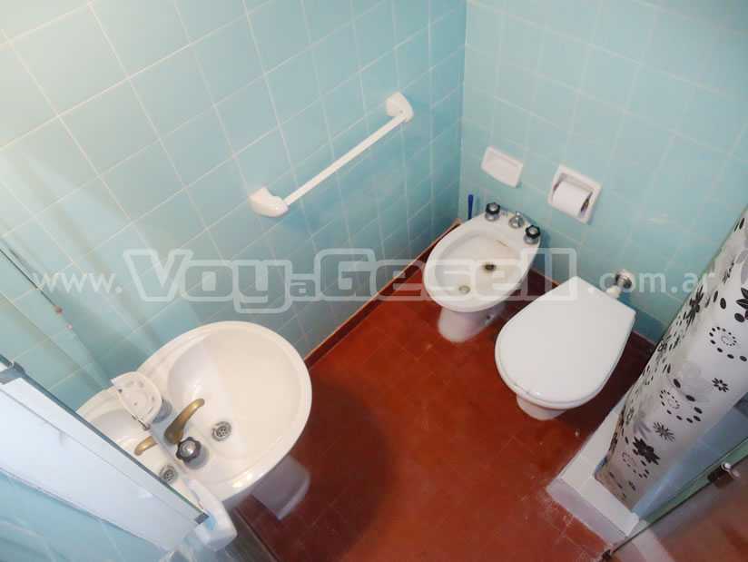 Alquilo Departamento El Dorado 2D en Villa Gesell zona Barrio Norte a 150 Mts de la Playa