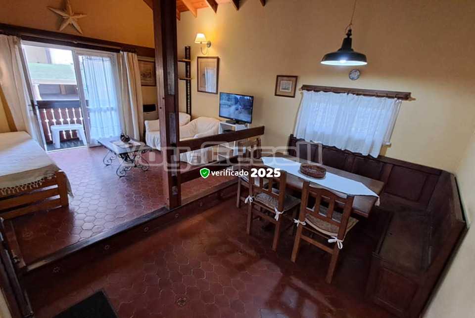 Alquilo Duplex El Estudio en Villa Gesell zona Barrio Norte a 250 mts de la Playa 