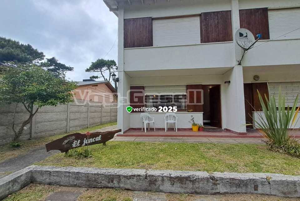 Alquilo Departamento El Juncal en Villa Gesell zona Barrio Norte a 350 mts de la Playa 