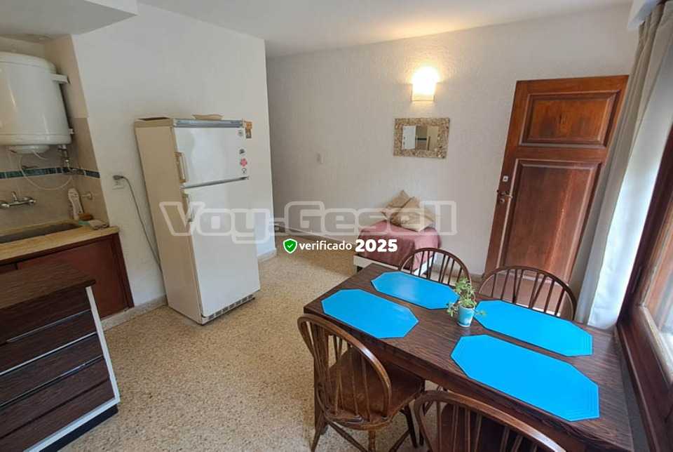 Alquilo Departamento El Juncal en Villa Gesell zona Barrio Norte a 350 mts de la Playa