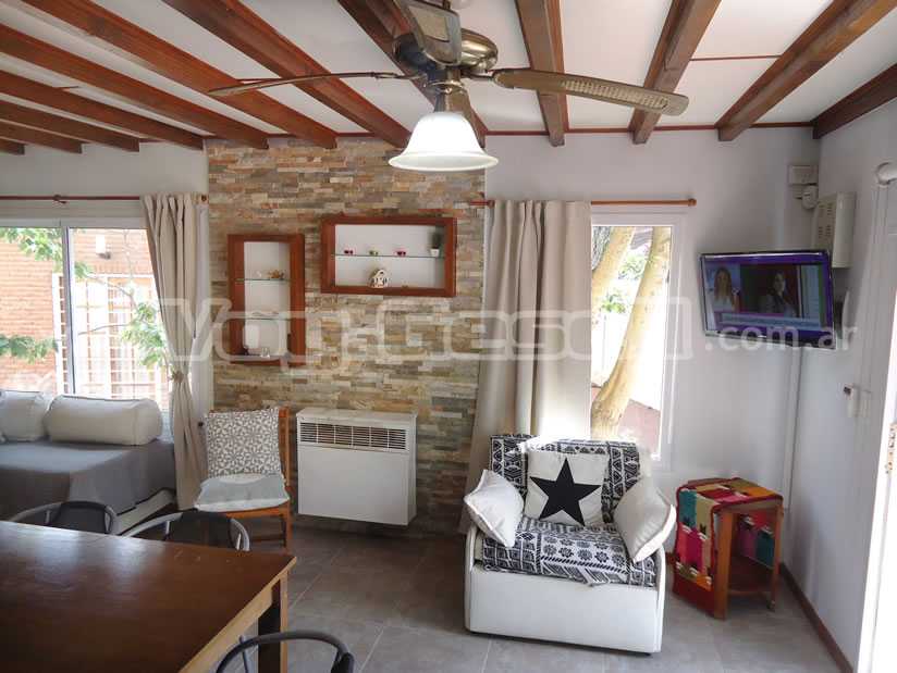 Alquilo Casa El Quincho en Villa Gesell zona Centro a 600 Mts de la Playa