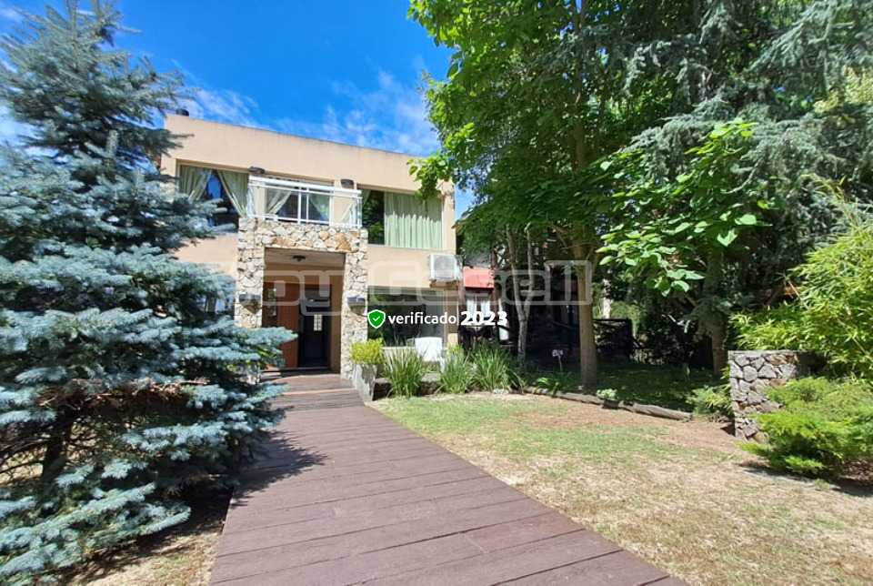 Alquilo Casa Elsa y Mario en Mar Azul zona  a 400 mts de la Playa 