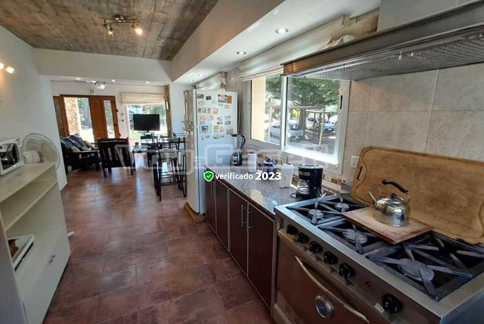 Alquilo Casa Elsa y Mario en Mar Azul zona  a 400 mts de la Playa