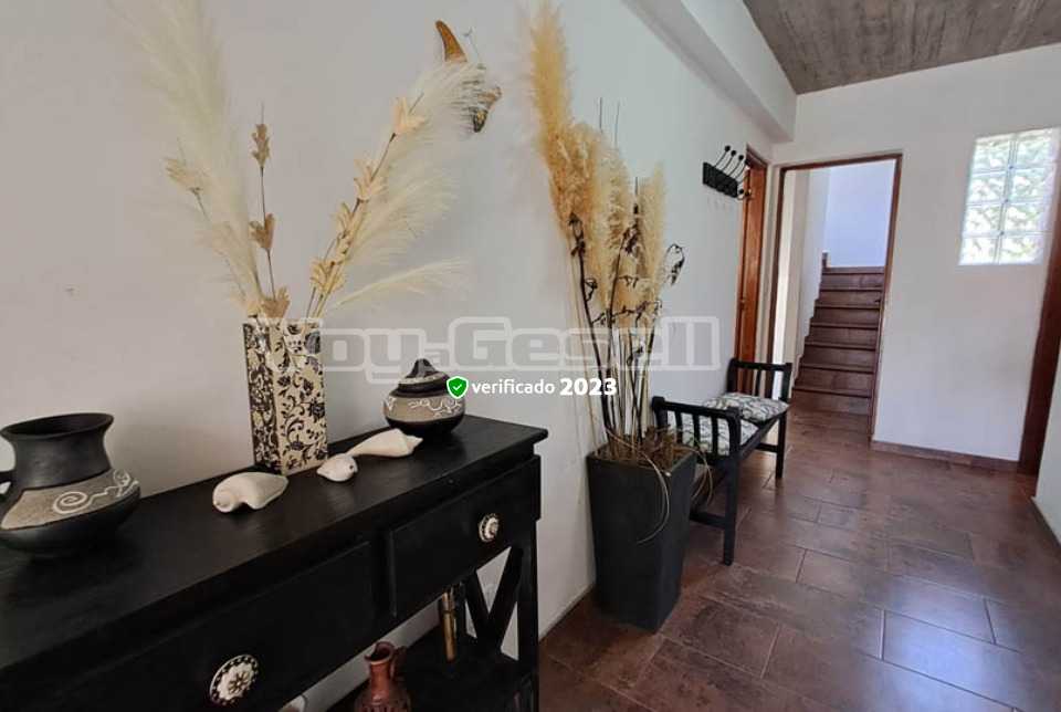 Alquilo Casa Elsa y Mario en Mar Azul zona  a 400 mts de la Playa