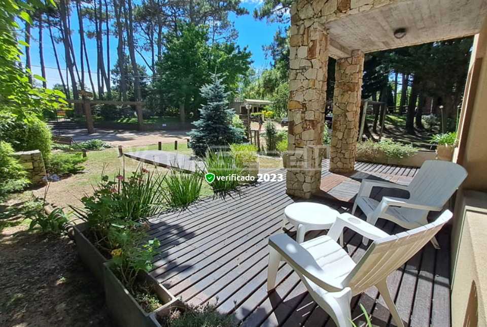 Casa: Elsa y Mario en Mar Azul