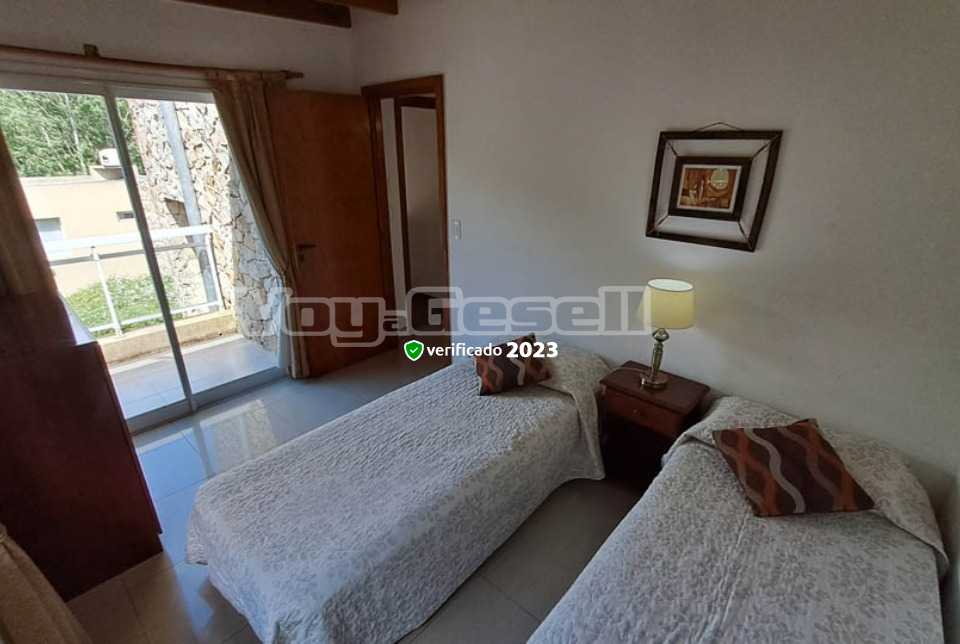 Alquilo Casa Elsa y Mario en Mar Azul zona  a 400 mts de la Playa