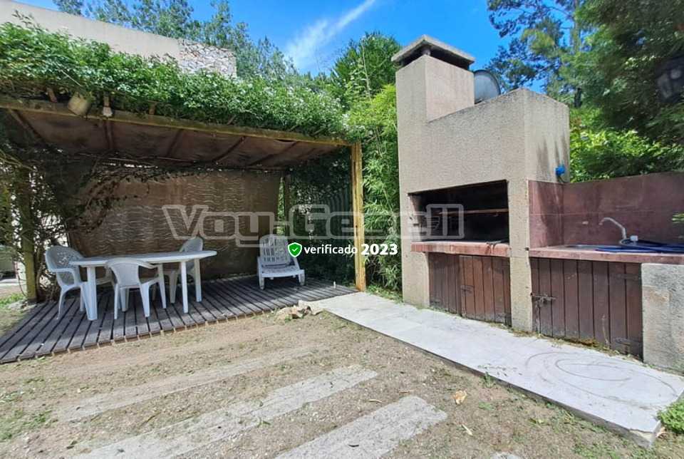 Alquilo Casa Elsa y Mario en Mar Azul zona  a 400 mts de la Playa