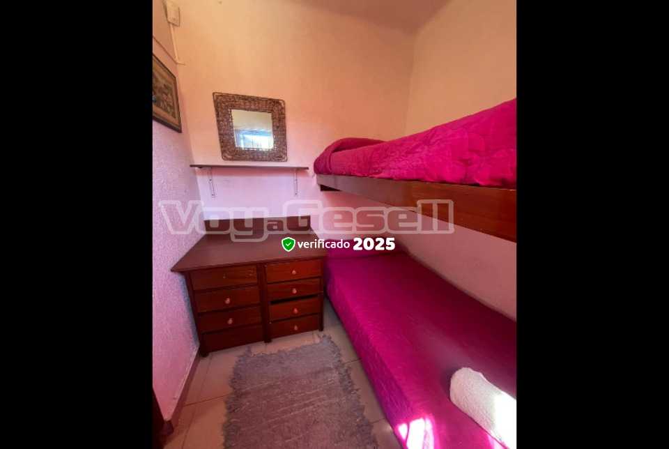 Alquilo Departamento En Esta tierra en Villa Gesell zona Centro a 120 Mts de la Playa