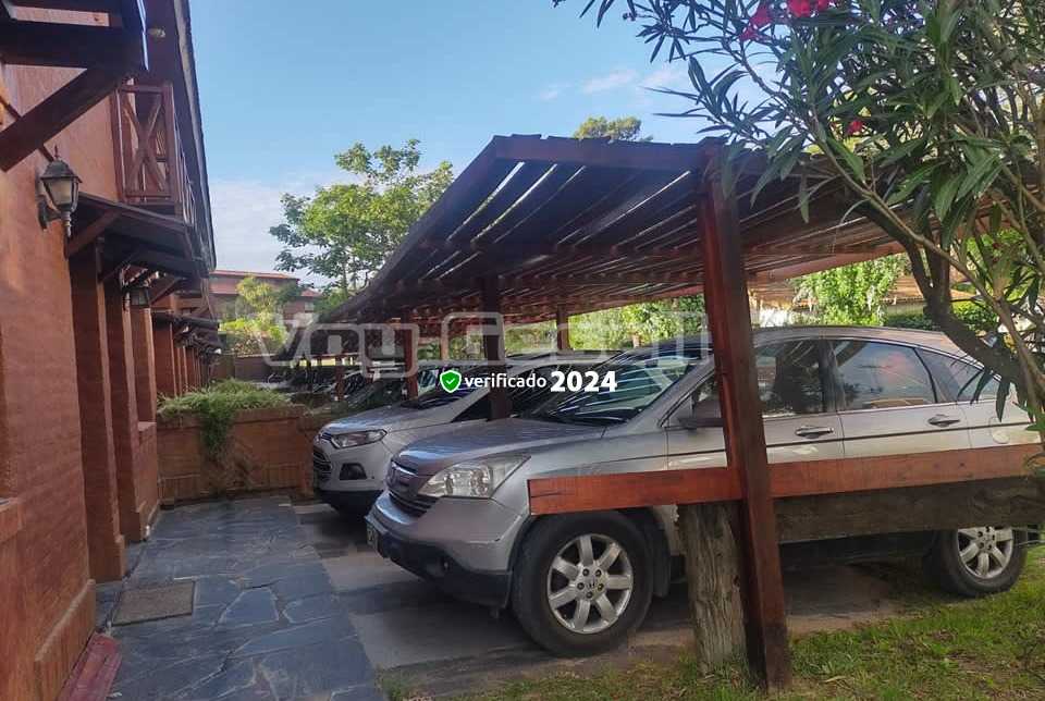 Alquilo Duplex Esmeralda esquina en Villa Gesell zona Centro a 200 Mts de la Playa