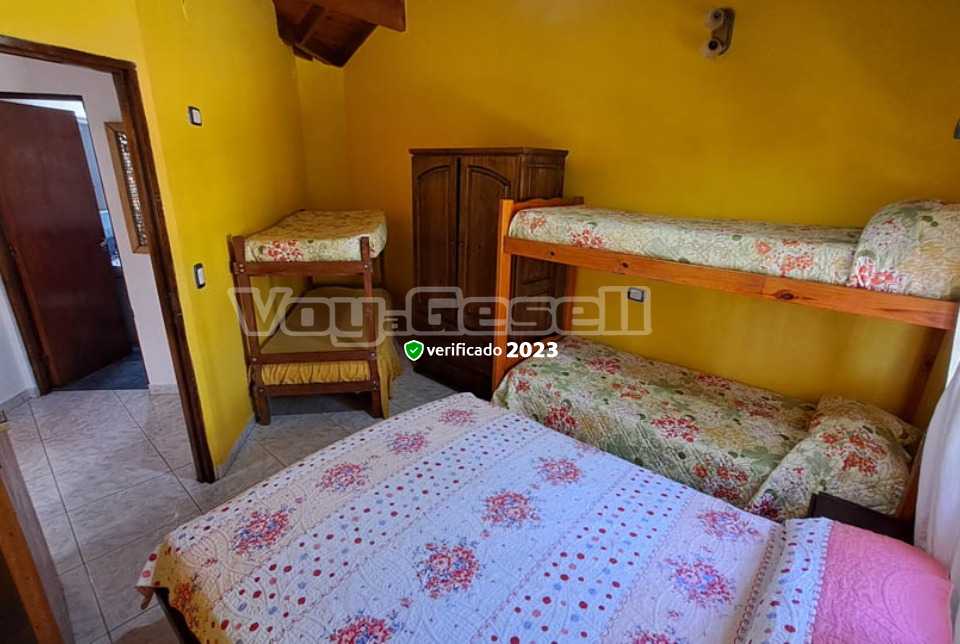 Alquilo Casa Ezequiel en Villa Gesell zona Sur a 800 Mts de la Playa