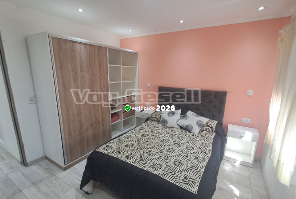 Alquilo Casa FloreSer en Villa Gesell zona Centro a 3300 mts de la Playa