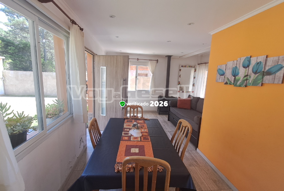 Alquilo Casa FloreSer en Villa Gesell zona Centro a 3300 mts de la Playa 