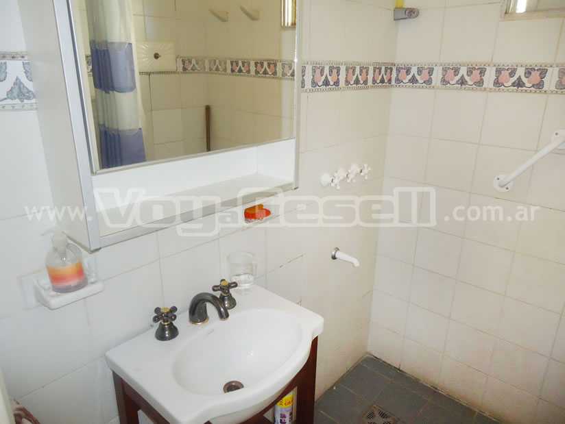 Alquilo Departamento Florida PB en Villa Gesell zona Centro a 10 Mts de la Playa