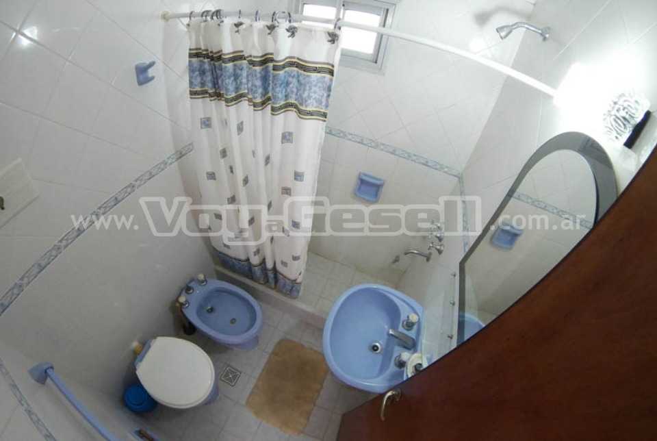 Alquilo Chalet Gaby en Villa Gesell zona Sur a 110 Mts de la Playa 